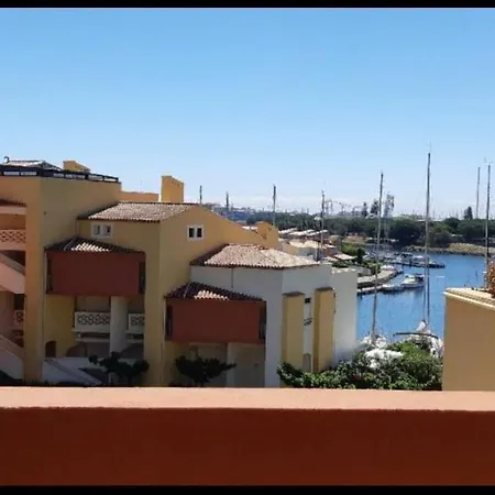 Joli T2 36m2 Quatier Port Malfato, Place De Parking Privative